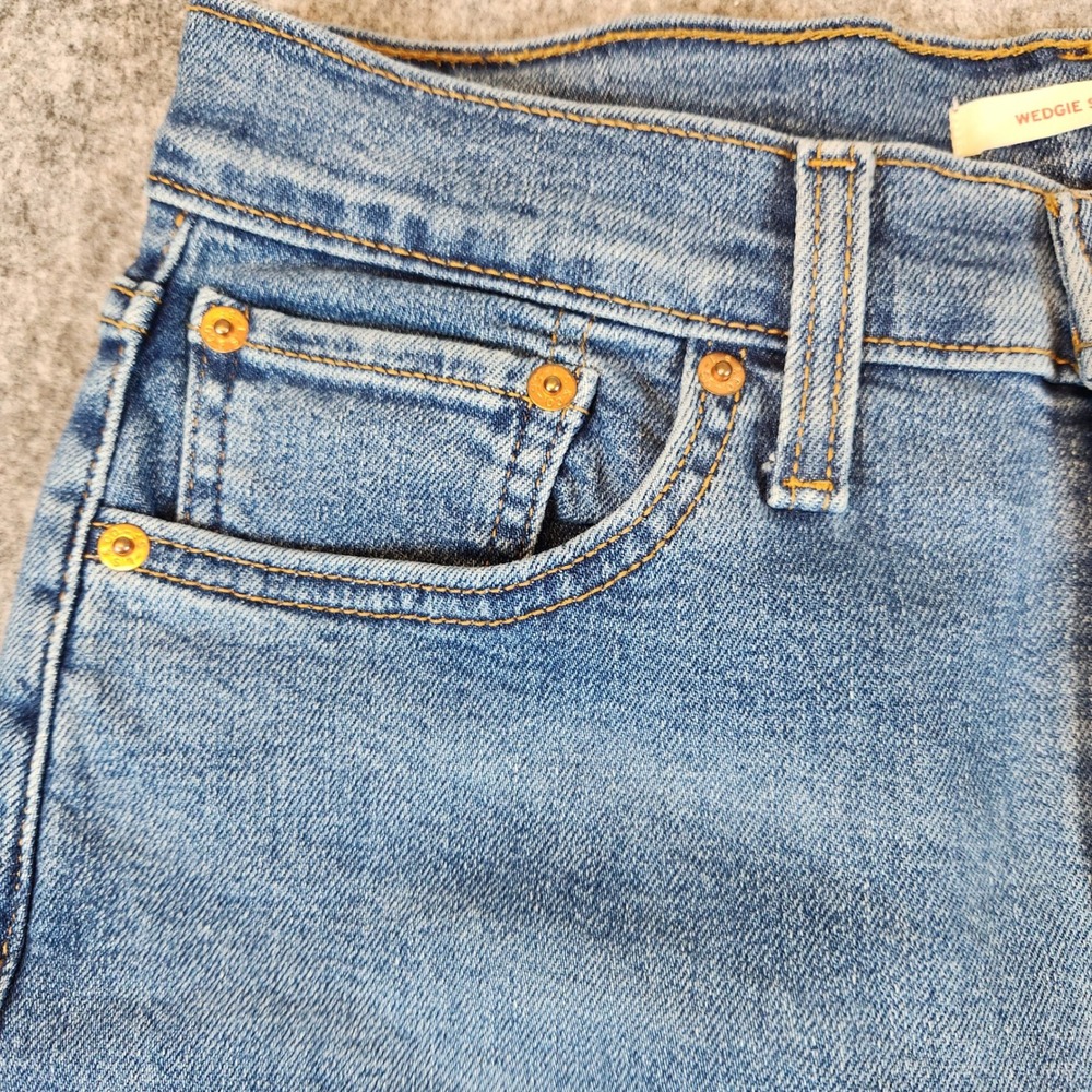 Levis Wedgie Straight Jeans Women 30x27 Blue Denim High Rise Button Fly Straight - Picture 3 of 9